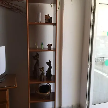 Rojo Piso Appartement *
